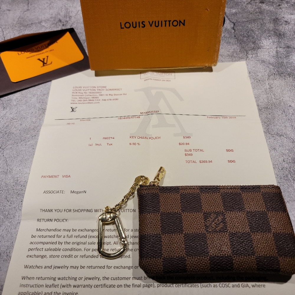Authentic Louis Vuitton Key Cles and Receipt